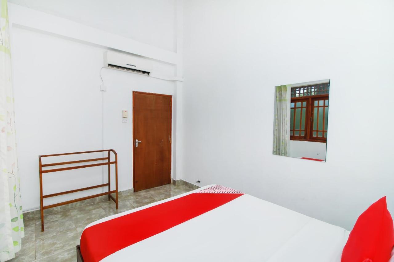 Airport Green View Resort Andiambalama Exterior foto